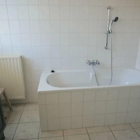 Дом отдыха Buiten 109 *